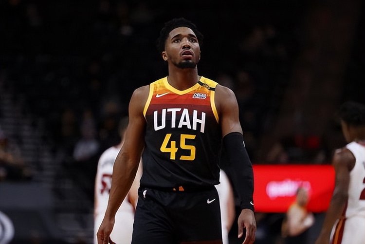 新赛季的英 新赛季的英